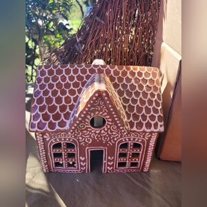 Pottery Barn Gingerbread  Lg-wide Village House! BNIB!